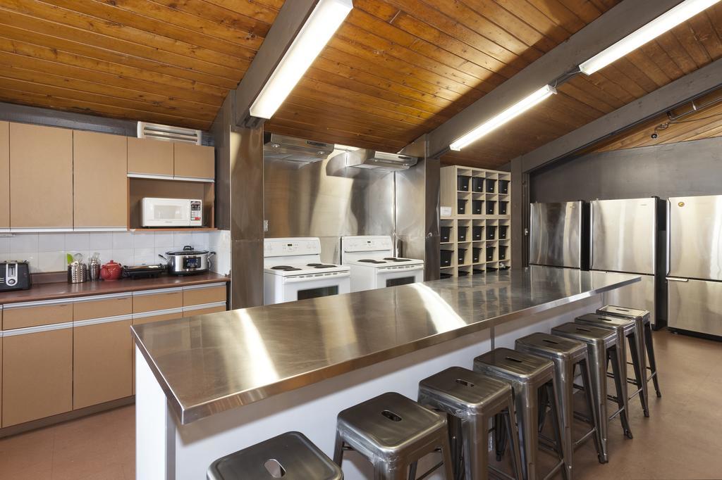 Ubc Whistler Lodge Уистлер Экстерьер фото