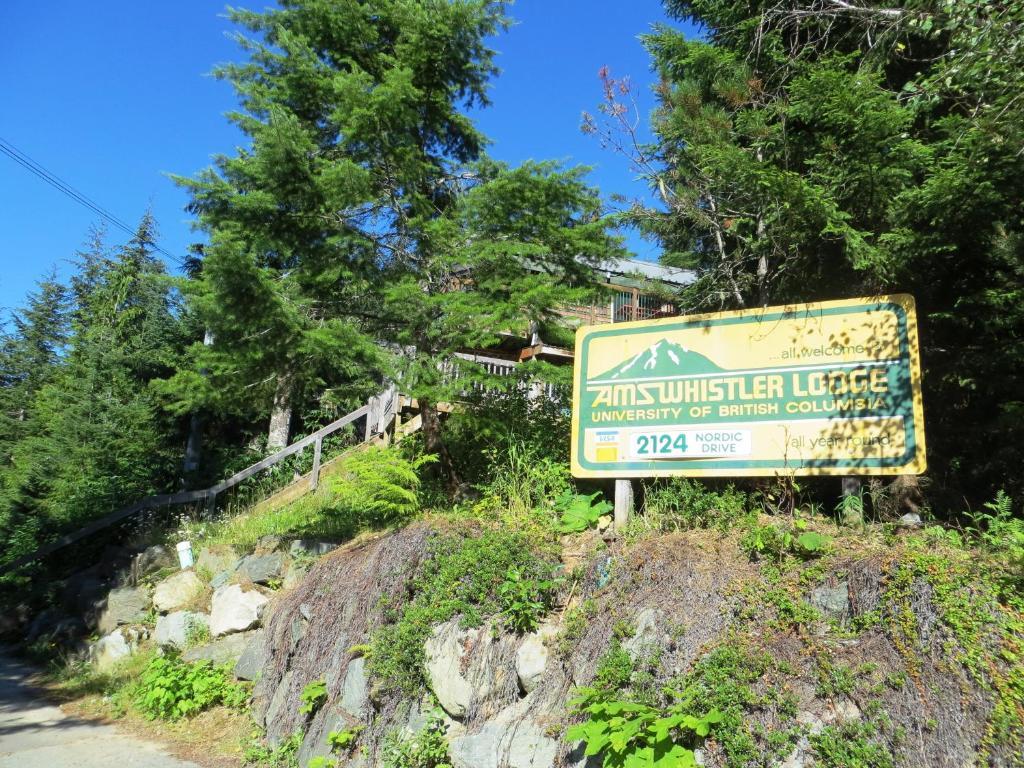 Ubc Whistler Lodge Уистлер Экстерьер фото